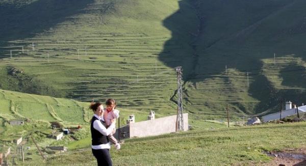 Ardahan'n Damal ilesi Karada srtlarnda beliren ve doal mucize olarak nitelendirilen Atatrk silueti ilgi oda olmaya devam ediyor