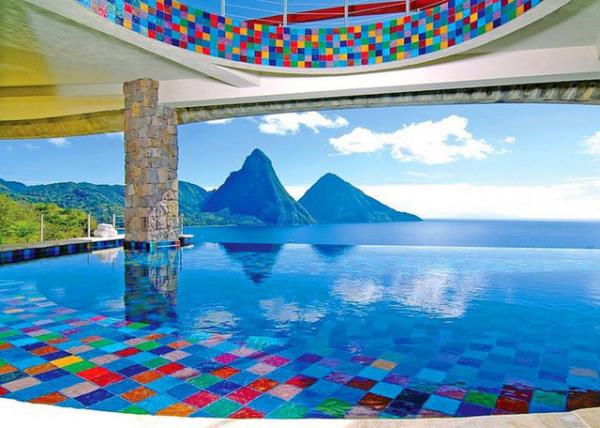 <p>Jade Mountain Resort, St. Lucia </p>  Jade danda bulunan otelde, her odann kendi da manzaral havuzu mevcut.
