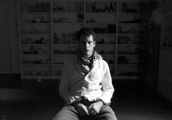 Dikkatinizi ve odaklanmanz arttrmak istiyorsanz gnde 10 dakika sessiz bir odaya oturun, gzlerinizi an ve grdnz herhangi bir nesneye odaklann.