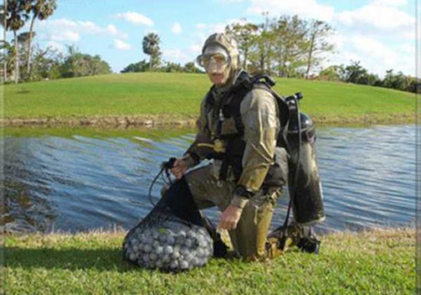 <b>Golf topu dalgc</b>