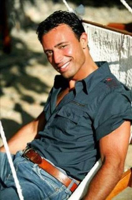 Mustafa Sandal - 44 ya��nda