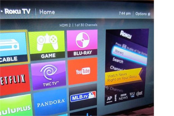 Apple TV benzeri internet yaynlarnn aktarmn yapabilen Roku TV teknolojisi.