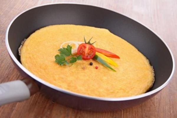 Kolesterol ykseklii olamayanlar her gn 1 tane yumurtay gnl rahatl ile yiyebilirler. Kolesterol ykseklii olanlar ise haftada 3-4 gn yumurta yiyebilirler.