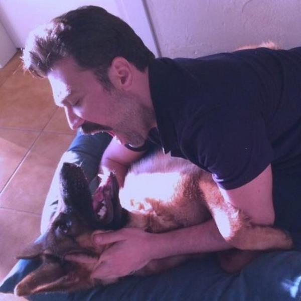 BLENT PARLAK ARYA amcasyla Arya sylyor