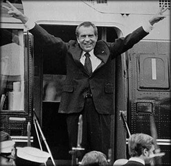 1992'de sol eilimli NPR radyosu, Richard Nixon'n "Kt bir ey yapmadm ve bir kez daha kt bir ey yapmayacam" sloganyla bakanlk seimlerine aday olduunu aklad.