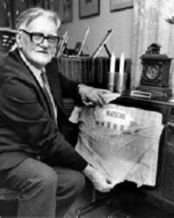 1962'de sve'in siyah beyaz yayn yapan tek televizyon kanalna 1 Nisan'da kan bir teknisyen, ekrann nne bir naylon kadn orab geirerek izleyicilere renkli televizyon izleyebilecekleri mjdesini verdi.