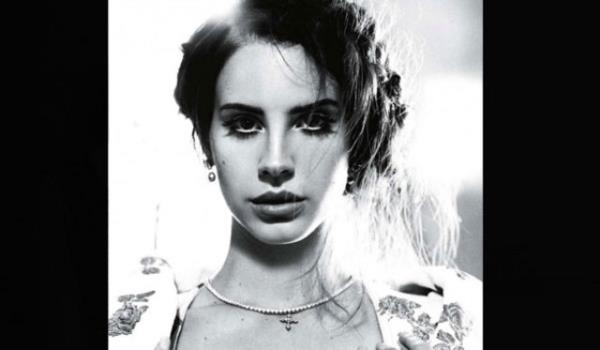 ntiharndan sonra yaynlanan gnlklerinde Plath, mutluluk ve mutsuzluu bir arada yaadn, fkenin ardndan okulu bir ruh haline brndn yazmt.