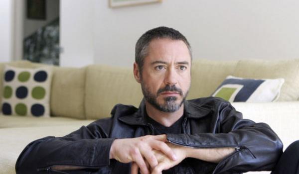 Psikolog Jerry Donald, karizmatik aktr iin "Robert Downey Jr., iki ulu duygu durum bozukluuna sahip baz hastalarn yapt gibi alkol ve uyuturucuya yneldi. Depresyon ve takn ruh hali ile baa kmak iin ne yazk ki yanl bir yolu tercih etti" diyor.