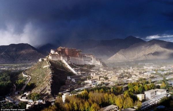 10. Potala Saray, Tibet