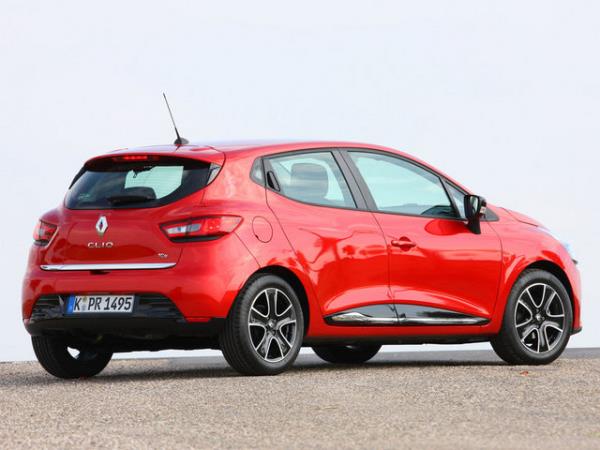 Firma ayrca "Yeni Clio ve "Yeni Clio Sport Tourer 1.2 EDC" modellerinde 6 bin lira indirim yapyor.