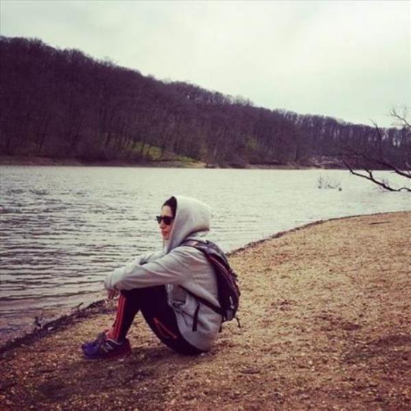 BAAK SAYAN    Bazen iindeki sesi duymak iin evrendeki tm sesleri susturman gerekir