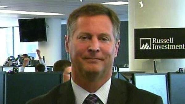 <p><b>Mike Dueker</b></p>  ABD bankas Russel Investments'n ba ekonomisti olan 50 yandaki Dueker Mike Dueker 26 Ocak 2014'te kendini kprden att.