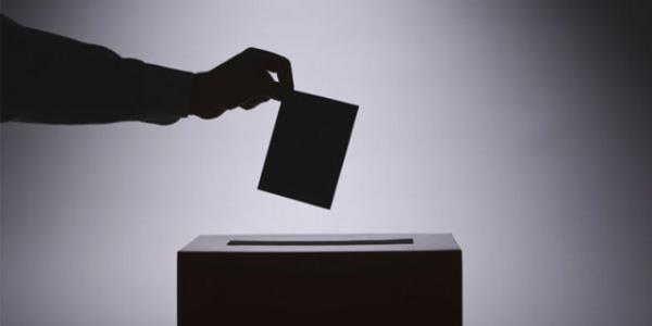 30 Mart'ta yaplacak mahalli idareler seimlerinde, 26 milyon 704 bin 757'si kadn, 25 milyon 991 bin 75'i erkek toplam 52 milyon 695 bin 831 semen, 194 bin 310 sandkta oy kullanacak.