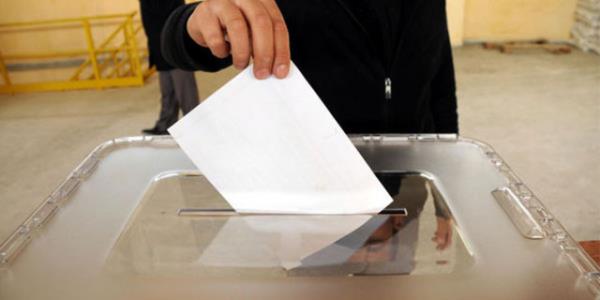 YSK'nn belirledii seim yasaklarna gre, emniyet ve asayii korumakla grevli olanlardan baka hibir kimse, ky, kasaba ve ehirlerde silah tayamayacak.