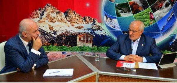 25. kan sonularn hepsini doru tahmin ettiklerini idda eden seim gecesi yorumcusu