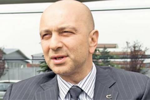 Fethullah Glen'in bir glne btn servetimi feda ederim diyen Koza Holding'in patronu Akn pek de 30 Mart'n en byk kaybedenlerinden biri oldu. Kanal Trk'n sahibini 30 Mart'tan sonra zor gnler bekliyor...