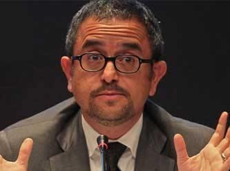 Seimin bir dier kaybeni de Ali Sabanc oldu. Pegasus'un patronu AK Parti dmanln bulunduu her ortamda dile getirdi. Glen rgt ile olan ilikisi de bu dmanln iyiden iyiye ortaya kard.