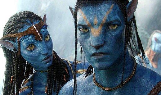 <p><b>in - 2D Avatar</b></p>    Filmin gsterilmesine scak bakmayan ama yasaklamak da istemeyen in hkmetinin cinlii. lkede neredeyse hi 3D gsteren sinema salonu yokken, filmin sadece 3D olarak gsterilmesi artn getirerek 2D gsterimleri yasaklamlardr. Dolaysyla filmi de.