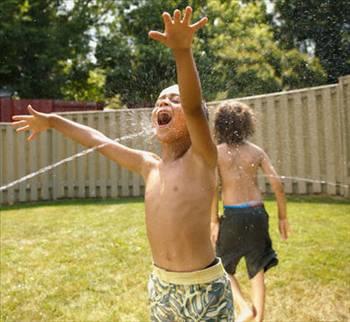 Yaz scaklar yalnzca tatilin deil baz salk problemlerinin de habercisidir. Son meteorolojik uyarlar dikkate aln ve nerilerimizle kendinizi koruyun!