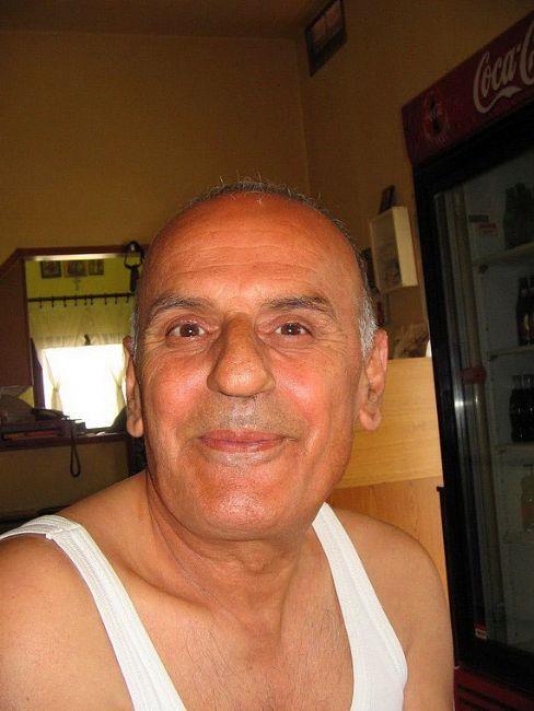 Her 10 balkondan sekizinde atletli amcalar grmeye balamsak