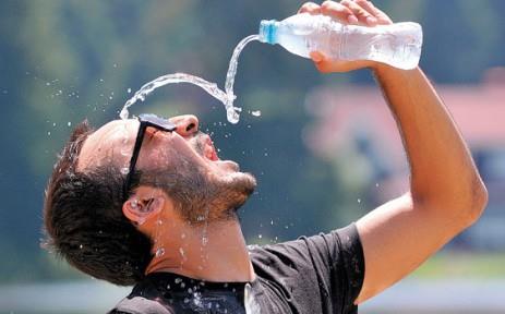 Evde souk su aramaya balyorsak