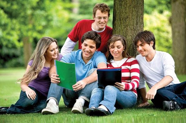 Ortak dersler mekanizmalarn, yandal, ift anadal mekanizmalarn kullanarak bu kiilerin snav sistemi zerinde yaratt basky azaltabiliriz. Bunlarn dnlmesi gerekiyor" eklinde konutu.