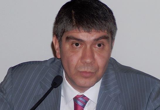 <p><b>Antalya - Menderes Trel</b></p>    AKP Antalya aday olan Trel gazeteci. Uzun yllar boyunca Antalya'da gazeteci olarak alt ve eitli basn ve yayn kurulular tarafndan birok kez yln gazetecisi olarak dllendirildi.