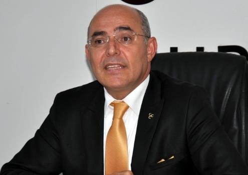 <p><b>Ankara - Prof. Dr. Mevlt Karakaya</b></p>    MHP Ankara Bykehir Belediye Bakan Aday olan Karakaya Akademisyen. Gazi niversitesi ktisadi ve dari Bilimler Fakltesi letme Blm'nden mezun. 1994 ylnda Doent, 2001 ylnda da Profesr oldu. Deiik tarihlerde ABD Indiana, Purdue ve Michagine State niversitelerinde akademik almalarda bulundu.