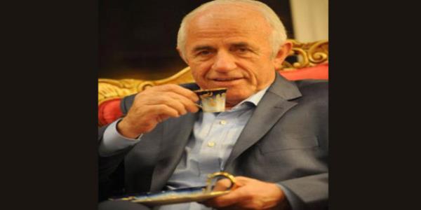 <p><b>7. NAF GRAL-Gral Grubu Ynetim Kurulu Bakan</b></p>  <p><b>2013 cirosu (Milyon TL) *</b></p>    <p><b>alan says *</b></p>     yaamnda 50 yl geride brakt Seramik, cam, ambalaj gibi ilerinin yan sra son yllarda zellikle turizm sektrne yapt yatrmlarla adndan sz ettiren Nafi Gral, Ktahya denince ilk akla gelen isimlerden biri. Babasnn yannda ticareti renen Nafi Gral ve kardeleri porselen, seramik ve turizm alanndaki giriimleriyle babalarndan miras aldklar ii birlikte bytmeyi baardlar. Fakat aile yeleri geen yl kritik bir kararla ayrld. Geen yl i hayatnda 50'nci yln kutlayan Nafi Gral ve ocuklar bu ayrln ardndan Ktahya Seramik ve Ktahya Porselen'in yan sra turizmde de etkinliini artrd. Btn irketleri NG grubu ats altna toplayan Nafi Gral, bu yl nemli yatrmlara hazrlanyor.