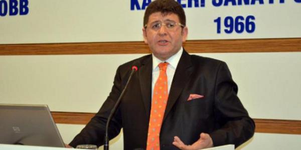 <p><b>2. MUSTAFA BOYDAK-Boydak Holding Ynetim Kurulu Bakan Vekili</b></p>  <b>2013 cirosu (Milyon TL) 6150</b>    <p><b>alan says 14000</b></p>    <p><b>Kayseri'yi mobilya ss yapt...</b></p>    Mustafa Boydak, Kayseri?yi sanayi, retim merkezi haline getiren, mobilyada dnyaca tannan bir kent haline gelmesini salayan isimlerin banda. Kayseri?nin Haclar ilesinde dnyaya gelen Mustafa Boydak, ilk, orta ve lise renimini Kayseri?de tamamlarken niversiteyi de Mula niversitesi letme Ynetimi Blm'nde tamamlad. Ardndan HES Kablo'nun bakr biriminde grev alarak Boydak Holding'te almaya balad. 1957'de Kayseri'de temelleri atlan ve Trkiye snrlarn aarak dnyaya uzanan Boydak Holding'in ynetim kurulu bakan vekili de olan Mustafa Boydak, 2005 ylndan bu yana Trkiye'nin en aktif odalarndan biri olan Kayseri Sanayi Odas'nn bakan. Boydak Holding'in uluslararas bir irket haline gelmesinde kardeleri ve kuzenleri ile birlikte aktif rol ald. 2013 ylnda yzde 9,8'lik byme ile 6 milyar 150 milyon lira ciro gerekletiren Boydak Holding, 2014 yl iin ciro hedefini yaklak 6,8 milyar lira olarak belirledi. Bugn sekiz ayr sektrde 45 irketi ile faaliyet gsteren Boydak Holding ats altnda, Trkiye'nin en nemli markalar yer alyor.