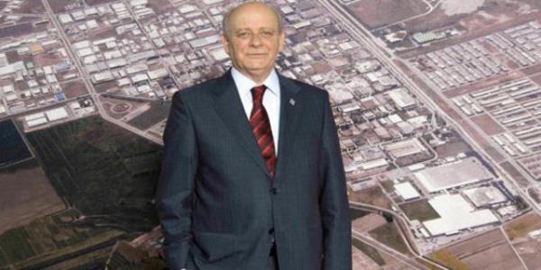 <p><b>34. SAVA ZAYDEMR-Endel Ynetim Kurulu Bakan</b></p>  <p><b>2013 cirosu (Milyon TL) *</b></p>    <p><b>alan says *</b></p>    <p><b>Eskiehir'in nc iadam</b></p>    Eskiehir Sanayi Odas ve Eskiehir Sanayi Odas Organize Sanayi Blgesi?nin ynetim kurulu bakan olan Sava zaydemir, kentin en nemli iadamlarnn banda geliyor. Eskiehir?in kkl kurulularndan Klolu?nun banda nemli ve etkin almalara imza att. 1980?de Eskiehir Sanayi Odas Meclisi'ne ye seilen, drt yl sonra ynetim kurulu yesi olan zaydemir, 1989?dan bu yana bakanlk grevini aralksz srdryor. zaydemir?n bana getii Endel Grubu, arlkl olarak yap malzemeleri ve yan sanayi sektrlerinde faaliyet gsteriyor. Geen yl 80 milyon Euro ciro yapan grubun Eskiehir, Ankara, Gebze ve Manisa?daki sekiz iletmesinde bin 700 kii alyor.