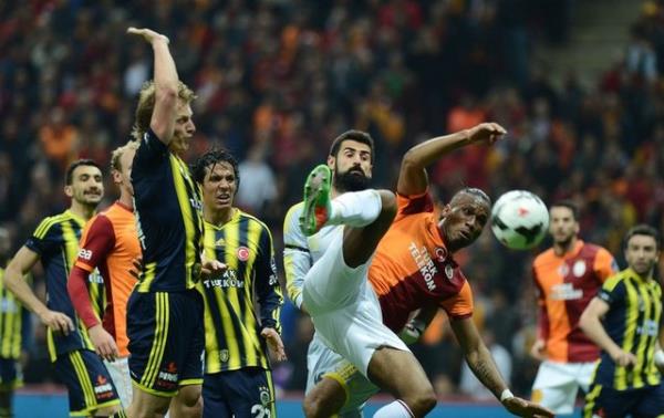 - Melo, Emre'yi attrd! Keskin sirke kpne zarar.