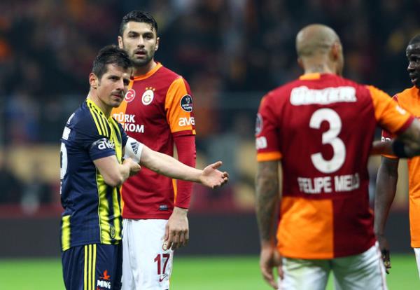 O deil de Galatasaray Fenerbahe'nin 10 kii oynadn fark etmedi galiba