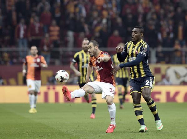 Fenerbahe bitse de gitsek gibi oynuyor. Sahada bi ampiyon yok maalesef