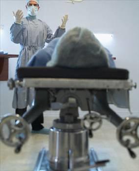 12. Embriyolarn gelimesi sresinde organlarmzdaki baz hcreler kendini yok ediyor. yle olmasayd eer, genetik arzalarla doabilirdik