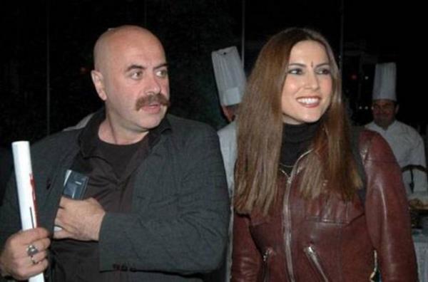 EZEL AKAY VE �EBNEM D�NMEZ