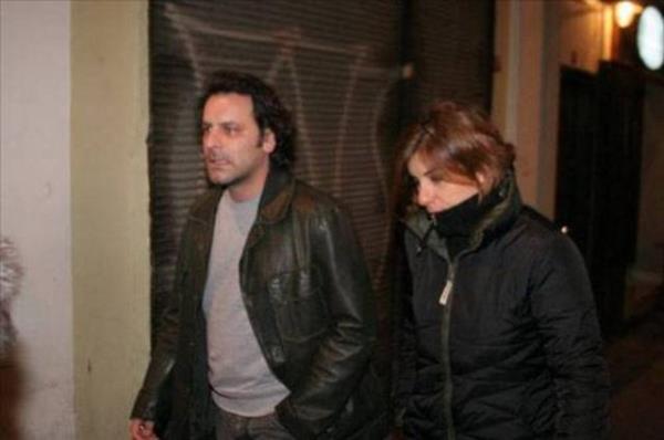 Y�netmen T�rkan Derya ile oyuncu Ozan G�ven'in a�k� '�kinci Bahar' dizisiyle ba�lad�. Evlenen �iftin �imdi Ali Ate� adl� bir o�ullar� var.