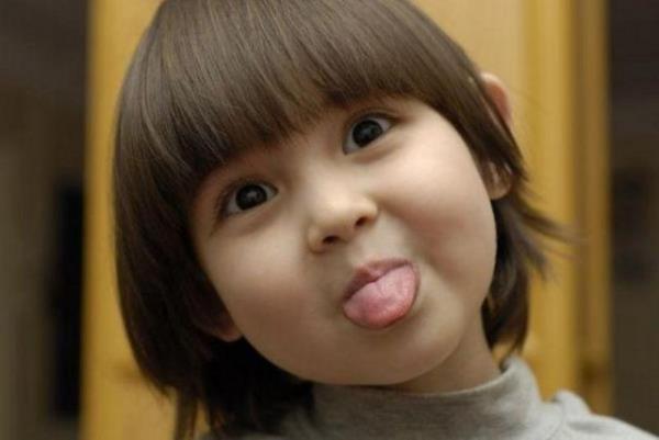 Her insanin dilinin izi de parmak izi gibi farkldr.