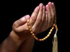 Hadis-i eriflerde buyuruluyor ki: (Ezanla kamet arasnda dua makbuldr.) [Tirmizi]