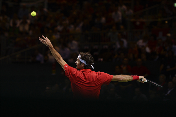 Davis Kupas'nda svire-Kazakistan ma. Gzler Roger Federer'in zerinde. Fabrice Coffrini - AFP
