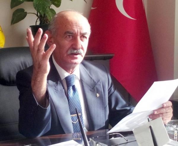 MHP l Bakan Yusuf Naci Bayndr, yapt aklamada,MHP l Bakan Yusuf Naci Bayndr, yapt aklamada, "Sandklarda kullanlan oylarda zellikle 1008 nolu sandkta, 9 engelli vatandamzn oylarn bizzat sandk bakannn kulland tespit tutanaklaryla da belirlendi. Seimlerin 1 Haziran'da yaplmas kararlatrld. Bize de bugn itibaryla tebli edildi" dedi. lede resmi olmayan sonulara gre AK Parti Belediye Bakan aday Ali apc bin 857, MHP'nin aday Mustafa Karakaya bin 853 oy almt.