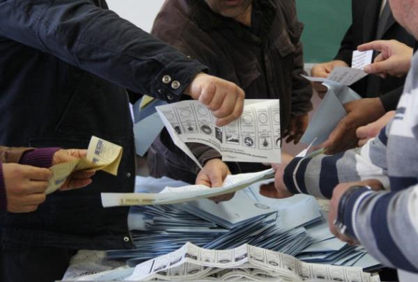 <p><b><span style="color:red">Ar</span></b></p>  BDP'nin, Ar'daki yerel seimlerin iptali ynndeki itirazn deerlendiren Merkez le Seim Kurulu'nun ald "yerel seimlerin iptali" kararn kabul eden l Seim Kurulu, seimlerin 1 Haziran'da yeniden yaplmasna karar verdi.