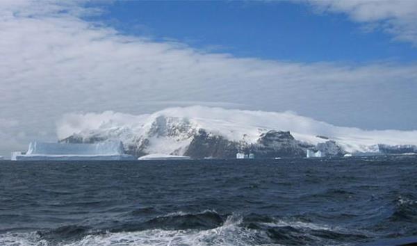 Dnyann en uzak noktada kalan adas: Bouvet Adas (Gney Antartika'da yer alr, Norve'e ait insann yaamad bir adadr)