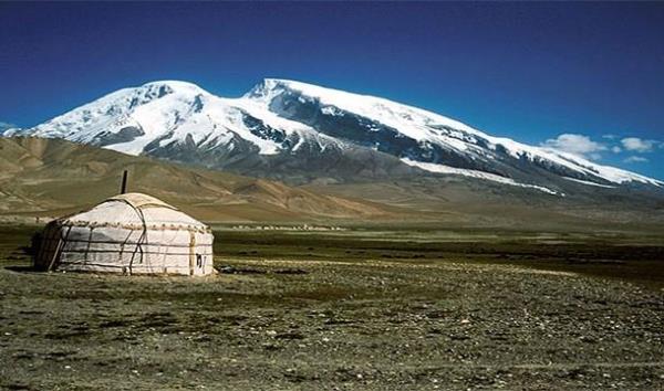Dnyann okyanustan en uzak noktas: Xinjiag / in