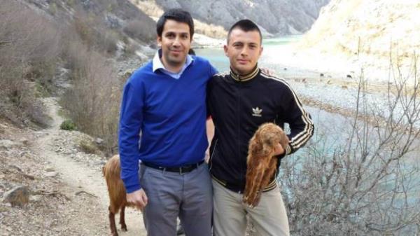 Szer Holding Ynetim Kurulu yesi Serhan Szer ?Arnavutluk'ta yeni domu kei yavrusu ve doumu yaptran arkadaa denk geldik...? mesajyla yeni domu bir olakla fotorafn paylat.