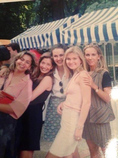 Louis Vuitton Trkiye Genel Mdr ebnem Berkol Yceer, bir arkadann nostalji fotorafnda etiketlendi.