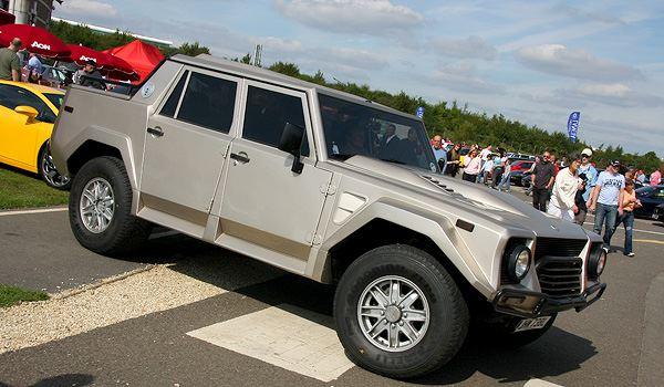 Lamborghini LM002