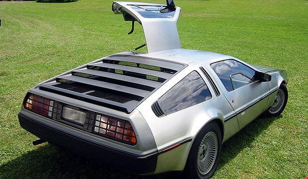 DeLorean DMC-12