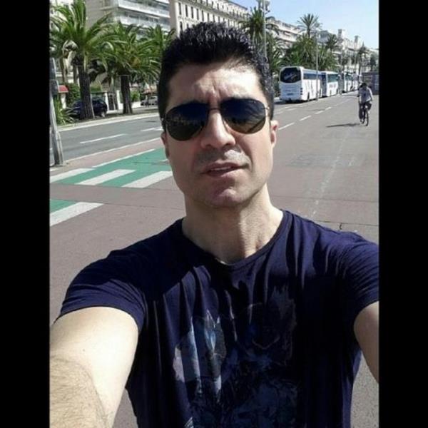 ZCAN DENZ Vallahi selfie modasndan degil. Tek bamaym