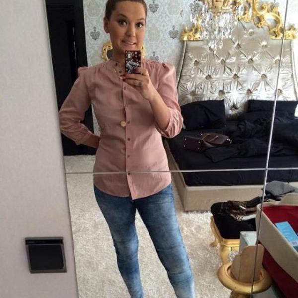 DEMET AKALIN Bu da bugn gittiim toplantdan eski jean'e girildi. O zaman devam